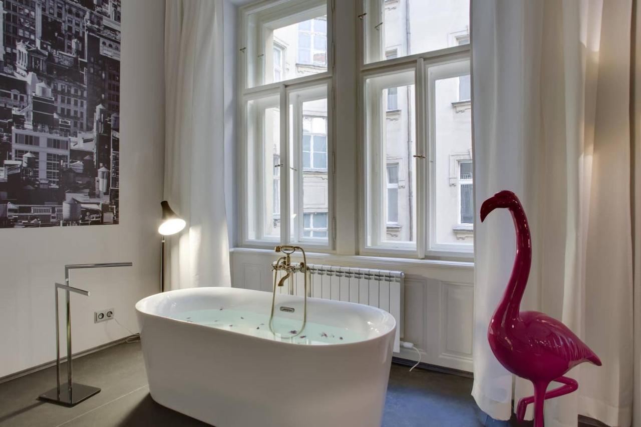 Bright Prague Havelska Apartment Bagian luar foto